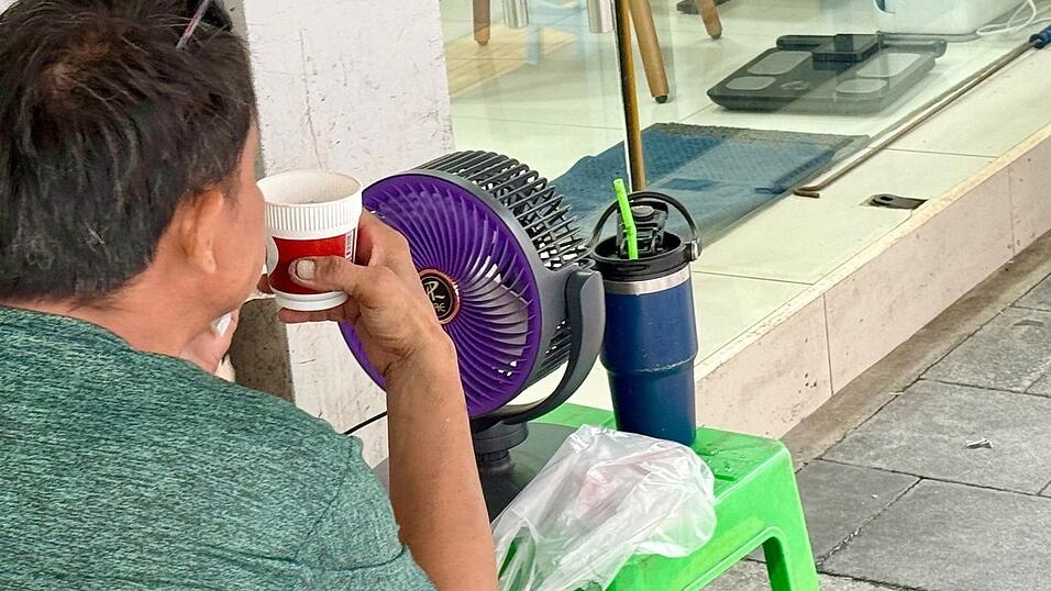 Seit fast drei Wochen &auml;chzt Bangkok unter extremer Hitze.