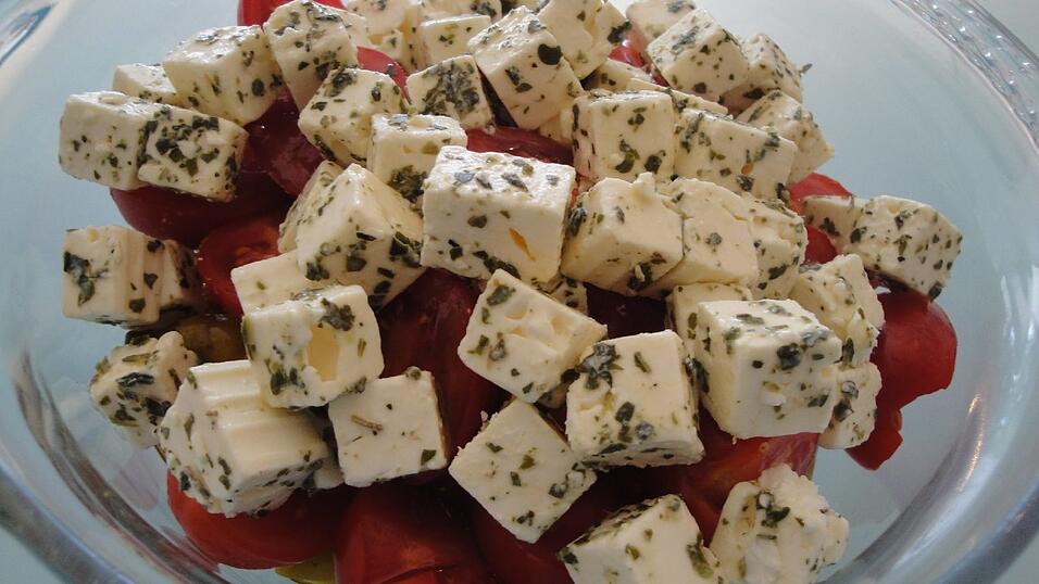 Gedünstetes Gemüse mit Feta