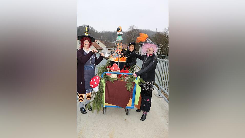 Die schönsten Bilder von den Faschingsumzügen in Bogen aus den vergangenen Jahren Die schönsten Bilder von den Faschingsumzügen in Bogen aus den vergangenen Jahren