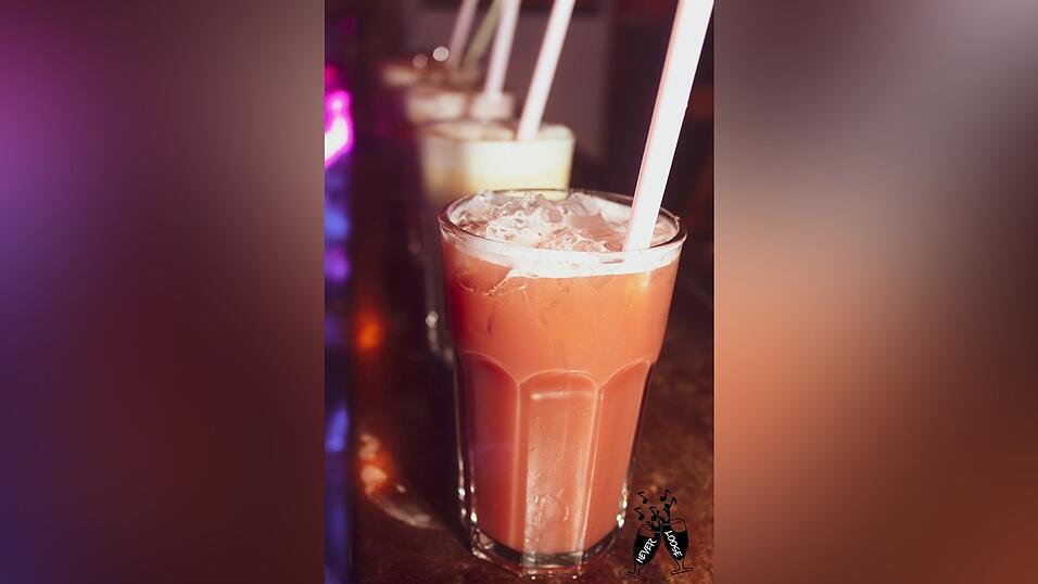 Beste Stimmung am Wochenende im Never Loose in Straubing.