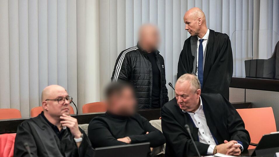 In Wuppertal ist im Prozess um die gescheiterte Erpressung der Familie von Ex-Formel-1-Weltmeister Michael Schumacher das Urteil verkündet worden. (Archivbild vom Prozessauftakt)