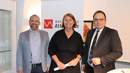 Beim Chamer Politik-Derby m&uuml;ssen die beiden B&uuml;rgermeisterkandidaten Martin Stoiber (rechts) und Christian Eidenhardt auf die Fragen von Redaktionsleiterin Elisabeth Geiling-Pl&ouml;tz Farbe bekennen.