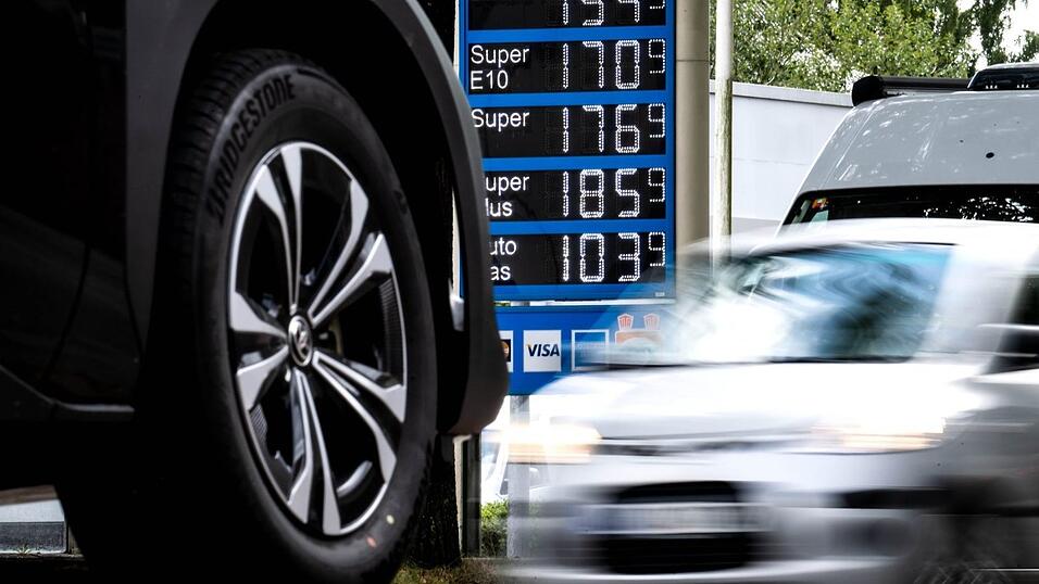 Die Inflationsrate ohne die stark schwankenden Preise für Lebensmittel und Energie hält sich hartnäckig erhöht.