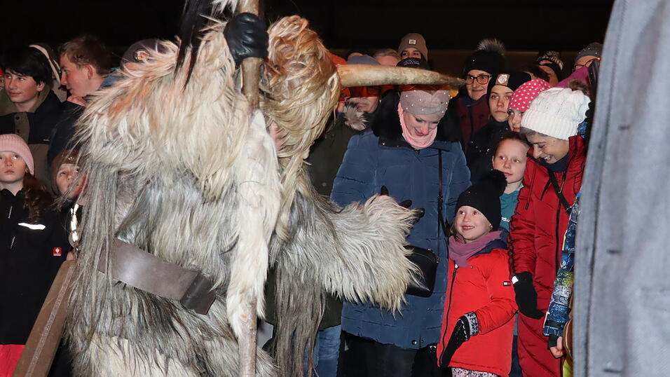 Mehrere hundert Zuschauer verfolgten das eindrucksvolle Spektakel.