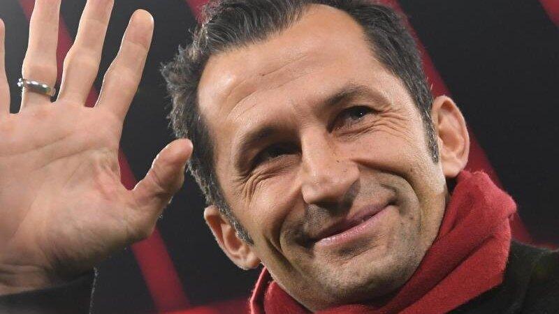 Nach drei Jahren als Sportdirektor soll Hasan Salihamidzic ab 1. Juli 2020 zum Sportvorstand beim FC Bayern München aufsteigen. Nach drei Jahren als Sportdirektor soll Hasan Salihamidzic ab 1. Juli 2020 zum Sportvorstand beim FC Bayern München aufsteigen.