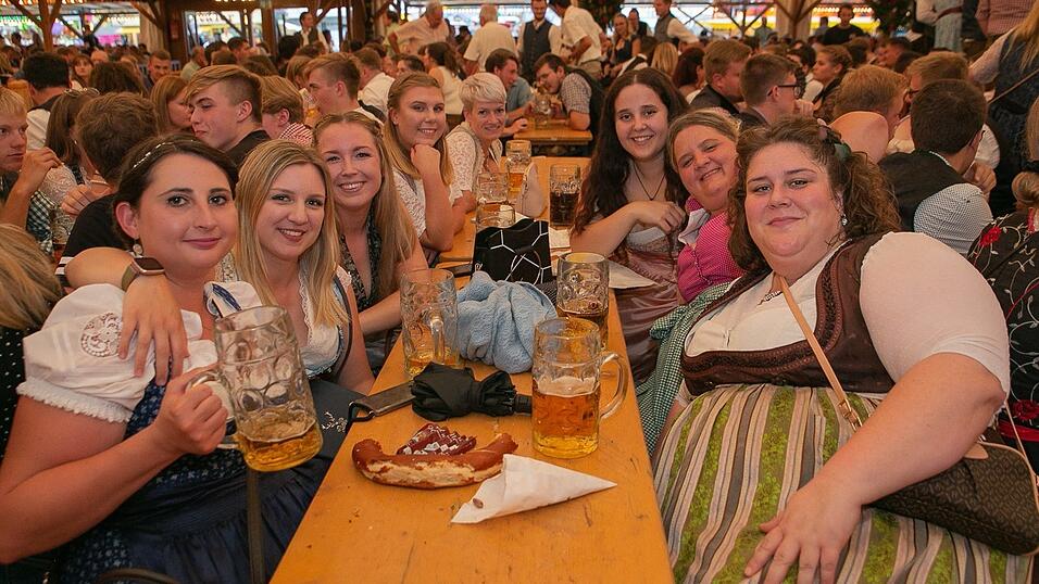 Die Partybilder von Donnerstag, 18. August 2022, aus dem Festzelt Nothaft.