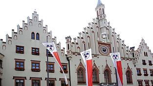 Wer wird Nachfolger von Oberb&uuml;rgermeister Alexander Putz? Am 8. M&auml;rz w&auml;hlt Landshut sein neues Stadtoberhaupt.