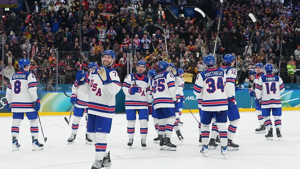 Trump will italienischen Berichten zufolge das US-Eishockey-Team anfeuern, wenn es die Mannschaft ins Finale schaffen sollte. (Archivbild) Trump will italienischen Berichten zufolge das US-Eishockey-Team anfeuern, wenn es die Mannschaft ins Finale schaffen sollte. (Archivbild)