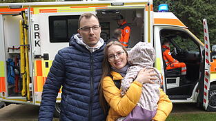 Denys und Maryna aus der Ukraine kamen mit Tochter Emma. Denys und Maryna aus der Ukraine kamen mit Tochter Emma.