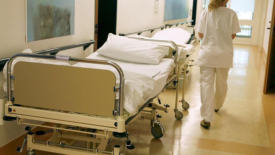 In Krankenh&auml;usern sind Schichtdienste in der Nacht weit verbreitet. (Archivbild)