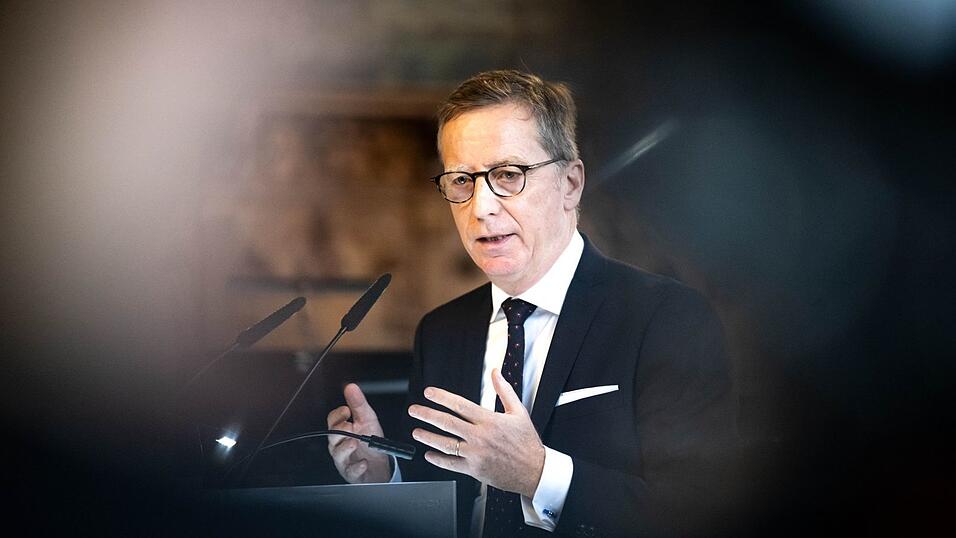 Es gehe nicht um mehr Arbeitszeit, sagt Hüther. (Archivbild) Es gehe nicht um mehr Arbeitszeit, sagt Hüther. (Archivbild)