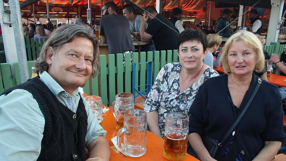 So schön war der Sonntag auf der Bartlmädult in Landshut. So schön war der Sonntag auf der Bartlmädult in Landshut.