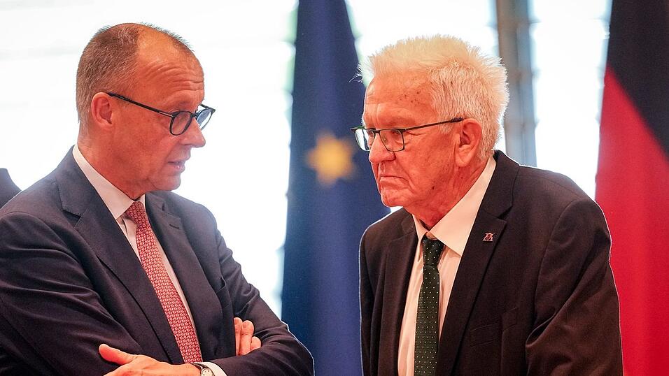 Kretschmann hält mehr von Merz als von seinem Vorgänger Olaf Scholz – daraus macht er kein Geheimnis. (Archivbild) Kretschmann hält mehr von Merz als von seinem Vorgänger Olaf Scholz – daraus macht er kein Geheimnis. (Archivbild)