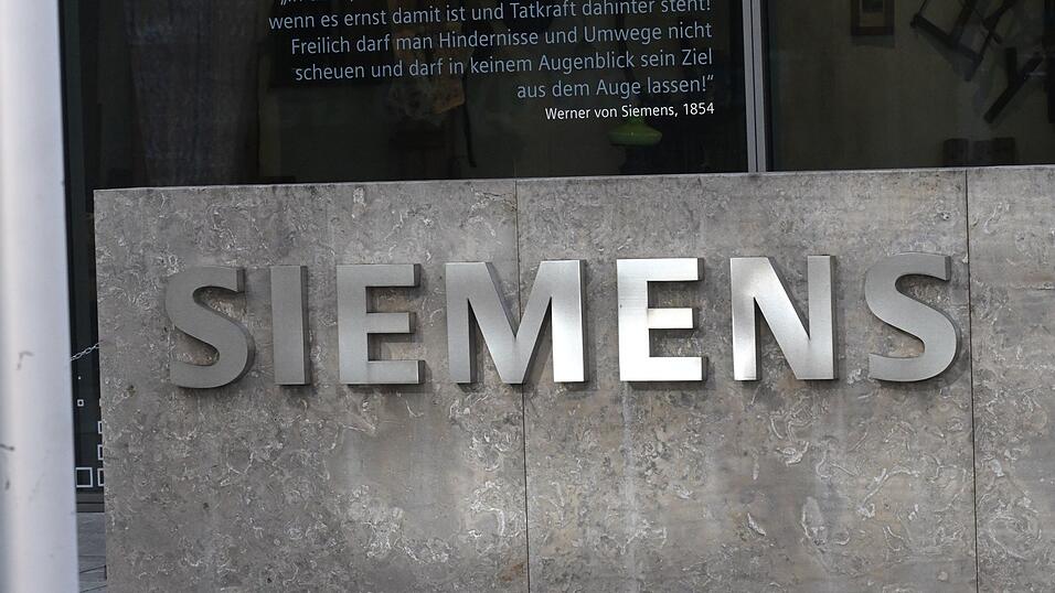 Bei Siemens haben sich Arbeitgeber und Arbeitnehmer auf gleich mehrere Vereinbarungen geeinigt. (Archivbild)