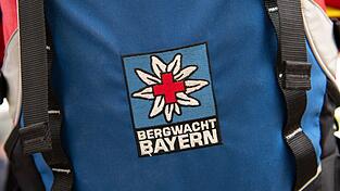 Bei der Suche nach der Frau waren unter anderem Kräfte der Bergwacht im Einsatz. (Symbolbild)