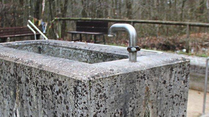 Das Armbecken am Heilbrünnl wird 2026 ersetzt und behindertengerecht gestaltet. Das Armbecken am Heilbrünnl wird 2026 ersetzt und behindertengerecht gestaltet.