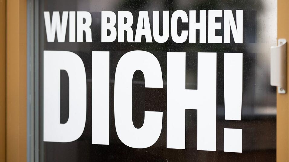 Knapp einem Viertel der Unternehmen fehlen Fachkr&auml;fte. (Archivbild)