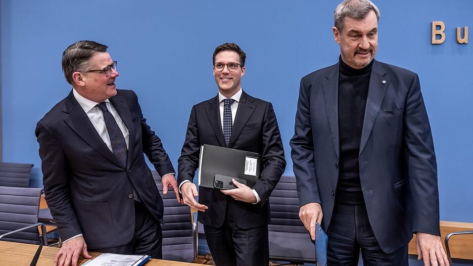 Sie nennen sich &laquo;Drei-L&ouml;wen-Allianz&raquo;: Boris Rhein, Manuel Hagel und Markus S&ouml;der.