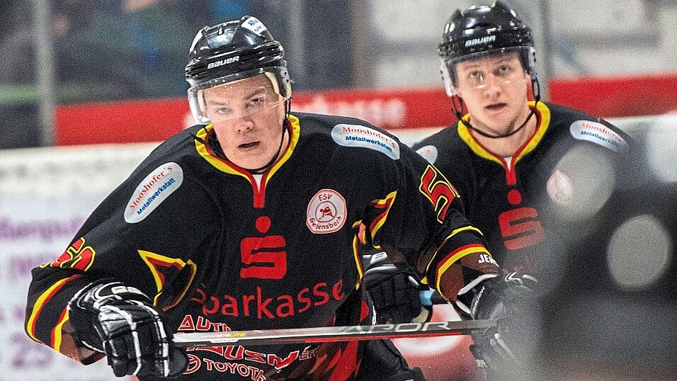 Florian Sonnengruber (links) und sein jüngerer Bruder Sebastian bilden ein treffsicheres Brüderpaar beim ESV Gebensbach. Florian Sonnengruber (links) und sein jüngerer Bruder Sebastian bilden ein treffsicheres Brüderpaar beim ESV Gebensbach.