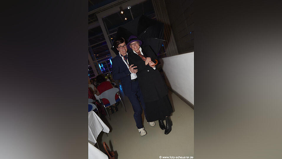 Die Narren waren bester Stimmung und hatten sich allesamt kreative Kostüme ausgesucht. Die Narren waren bester Stimmung und hatten sich allesamt kreative Kostüme ausgesucht.