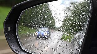 Der Deutsche Wetterdienst erwartet Regen und Gewitter im Freistaat. (Symbolbild) Der Deutsche Wetterdienst erwartet Regen und Gewitter im Freistaat. (Symbolbild)