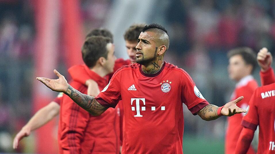 Wird der FC Bayern bei strittigen Schiedsrichterentscheidungen bevorzugt behandelt? Wird der FC Bayern bei strittigen Schiedsrichterentscheidungen bevorzugt behandelt?