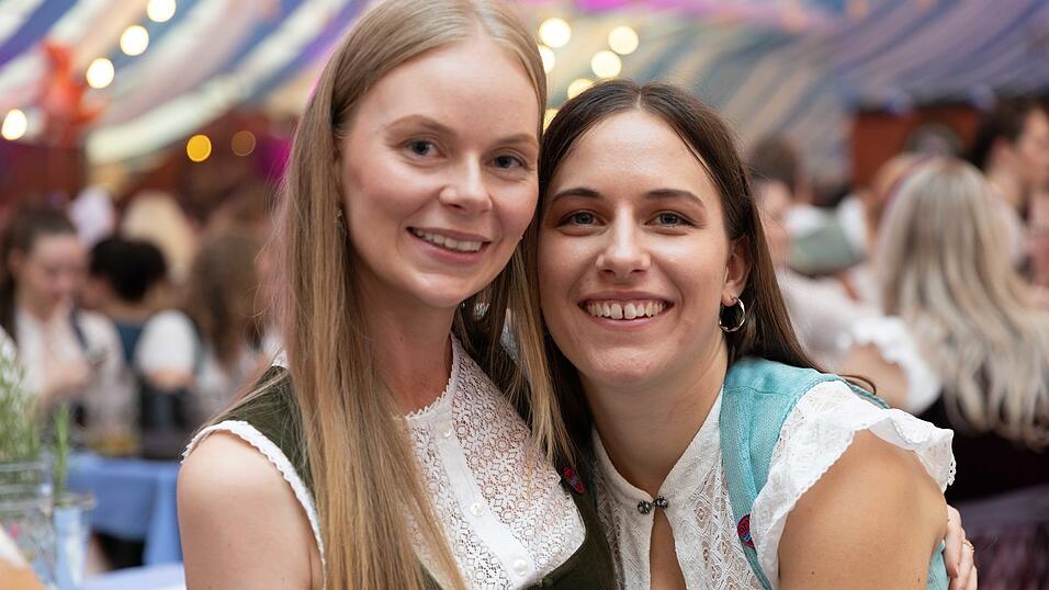 Die Partybilder vom Sonntag, 9. August, aus dem Festzelt Wenisch. Die Partybilder vom Sonntag, 9. August, aus dem Festzelt Wenisch.