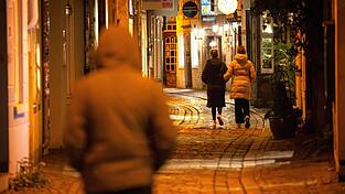 Für viele Mädchen und Frauen ist der Heimweg in der Nacht mit Angst verbunden.