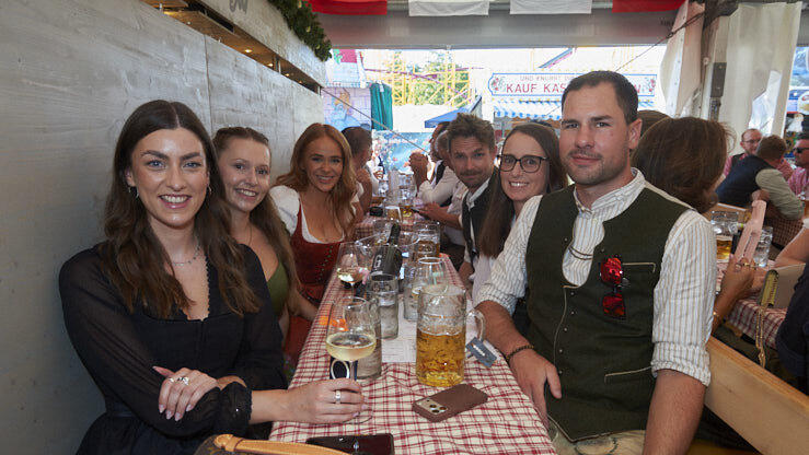 Die Partybilder vom Samstag, 15. August, aus dem Festzelt Lechner. Die Partybilder vom Samstag, 15. August, aus dem Festzelt Lechner.