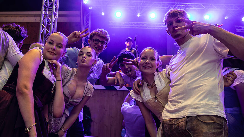 Die Partybilder vom Freitag, 15. August, aus dem Festzelt Weckmann. Die Partybilder vom Freitag, 15. August, aus dem Festzelt Weckmann.