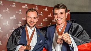 Andreas Mandl und Fabian Obermeier gewinnen Bronze in der Disziplin „Robot Systems Integration“.