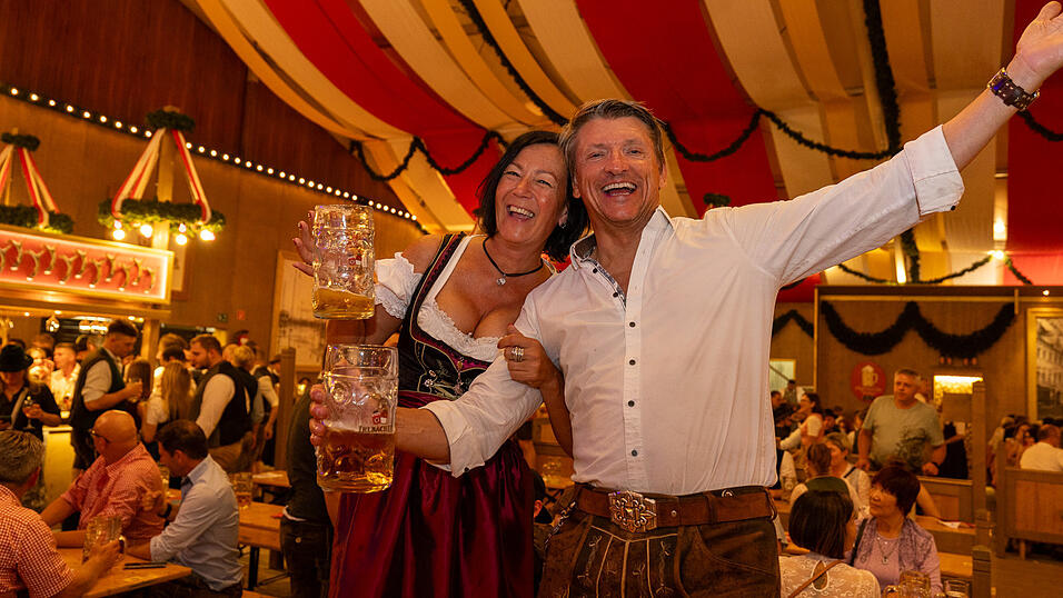 Die Partybilder vom Freitag, 9. August 2024, aus dem Festzelt Kr&ouml;nner.