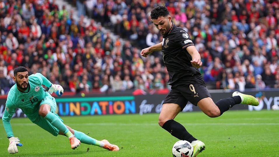 Auch Goncalo Ramos reihte sich in Portugals Torschützenliste ein. Auch Goncalo Ramos reihte sich in Portugals Torschützenliste ein.