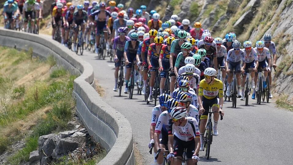 Bei der Tour de France ging es auf der 19. Etappe ins Radsport-Mekka Alpe d'Huez. Bei der Tour de France ging es auf der 19. Etappe ins Radsport-Mekka Alpe d'Huez.