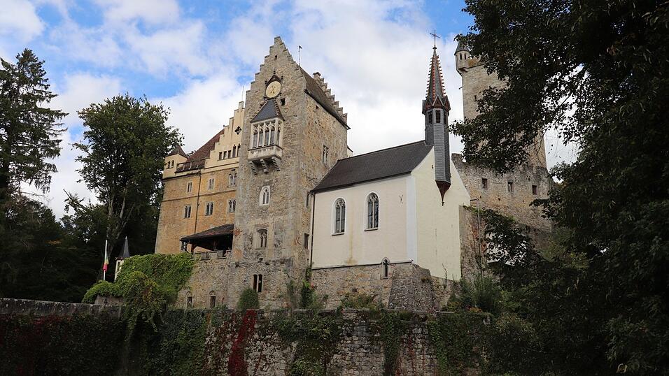 Um das imposante Schloss Egg rankt sich eine gruselige Spuklegende.
