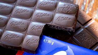 Der Hersteller der Milka-Tafel will ein Urteil nicht akzeptieren. (Symbolbild) Der Hersteller der Milka-Tafel will ein Urteil nicht akzeptieren. (Symbolbild)