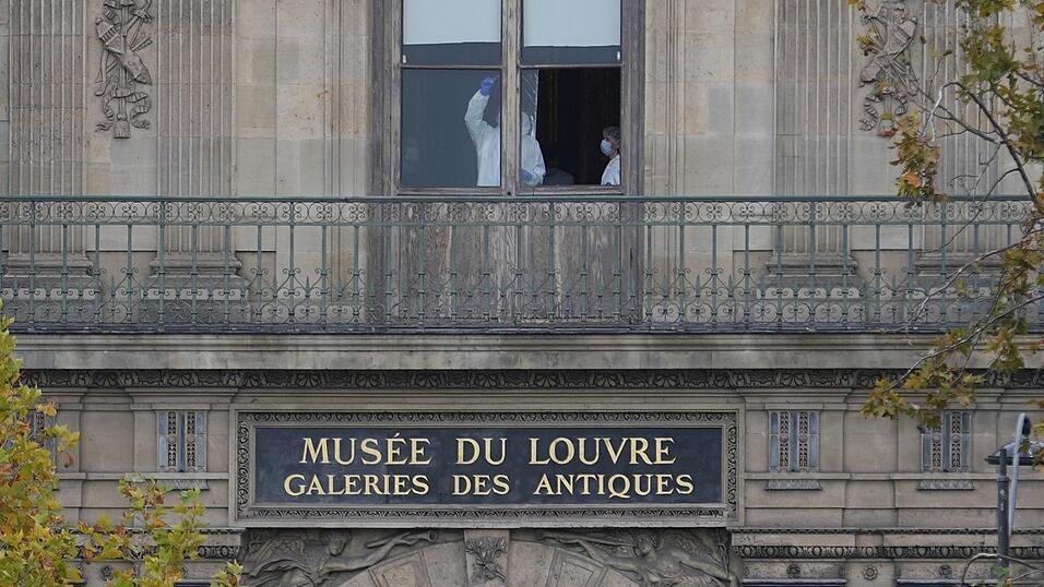 Die Einbrecher drangen über ein Fenster im ersten Stock in das Museum ein.