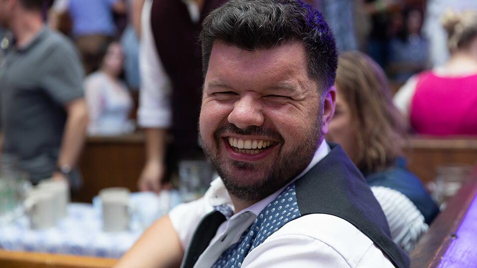 Die Partybilder vom Samstag, 8. August, aus dem Festzelt Wenisch. Die Partybilder vom Samstag, 8. August, aus dem Festzelt Wenisch.