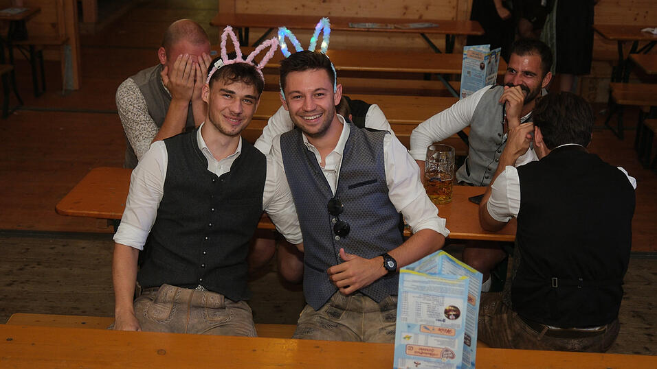 Die Partybilder vom Mittwoch, 16. August 2023, aus dem Festzelt Reisinger. Die Partybilder vom Mittwoch, 16. August 2023, aus dem Festzelt Reisinger.