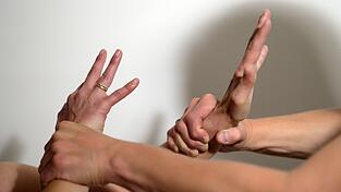 Weltweit ist fast jede dritte Frau betroffen. (Symbolbild) Weltweit ist fast jede dritte Frau betroffen. (Symbolbild)