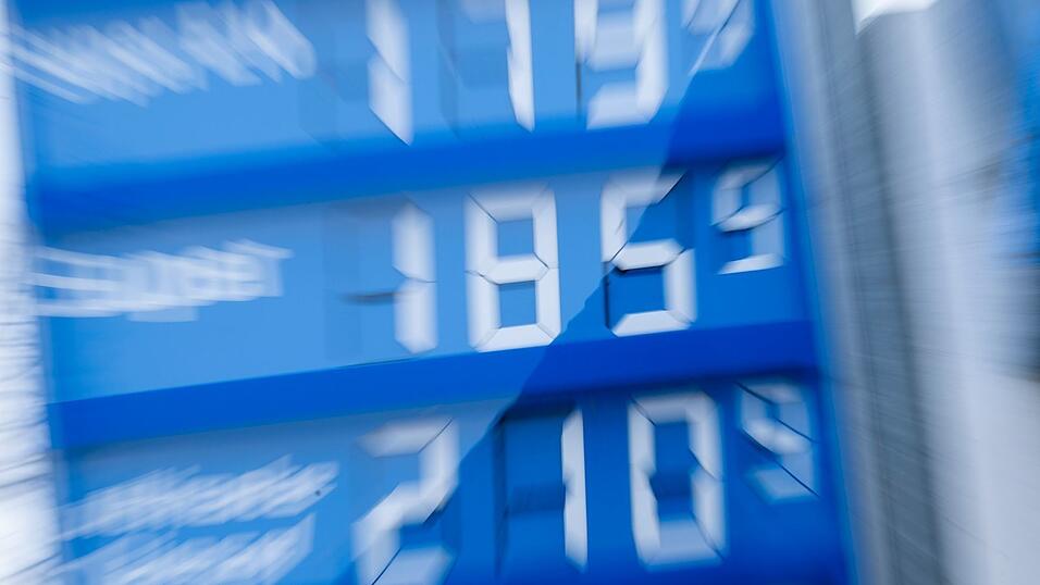 Die Spritpreise ziehen an. Die Spritpreise ziehen an.