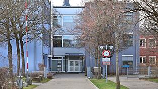 An der Mittelschule Mindelheim wurden Sch&uuml;ler bei einer Infoveranstaltung zu den Gr&uuml;nden der Durchsuchung informiert.