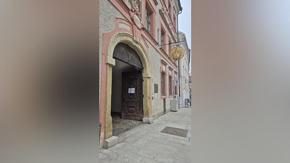 Beherbergt den R&ouml;merschatz und die Abteilung f&uuml;r bayerische Fr&uuml;hgeschichte: das G&auml;ubodenmuseum.