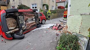 Insgesamt wurden bei dem Unfall sechs Personen verletzt - darunter auch zwei Kinder.