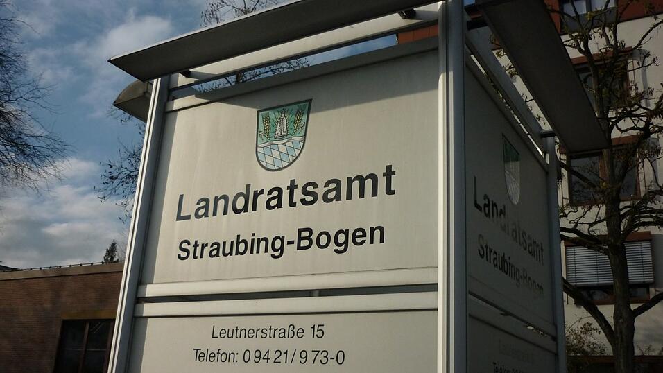 Vier Männer wollen Straubing-Bogens neuer Landrat werden. Vier Männer wollen Straubing-Bogens neuer Landrat werden.