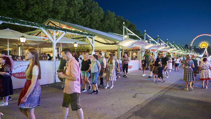 Die Partybilder vom Freitag, 18. August 2023, aus dem Festzelt Lechner.