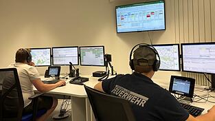 In der Kreiseinsatzzentrale des Landkreises gingen zahlreiche Alarme ein. In der Kreiseinsatzzentrale des Landkreises gingen zahlreiche Alarme ein.