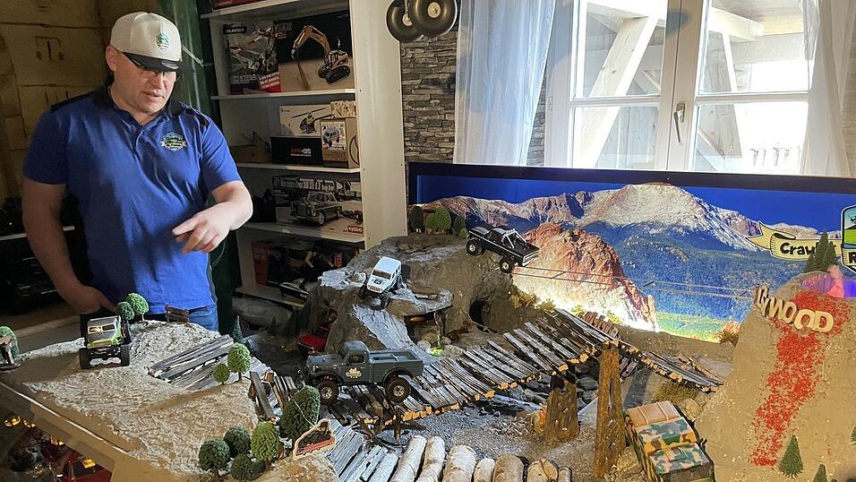 Eine Hollywood-Landschaft hat Janich f&uuml;r seine Modellautos gebaut.