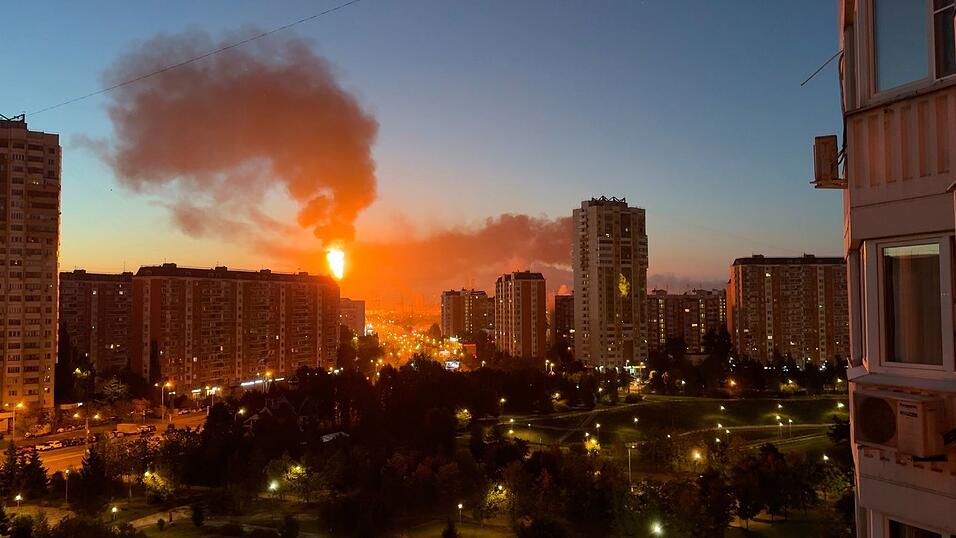 Moskau und die Region erlebten am letzten Wahltag am Sonntag laut Behörden die schwersten ukrainischen Drohnenangriffe seit Beginn des Angriffskriegs gegen die Ukraine. Moskau und die Region erlebten am letzten Wahltag am Sonntag laut Behörden die schwersten ukrainischen Drohnenangriffe seit Beginn des Angriffskriegs gegen die Ukraine.