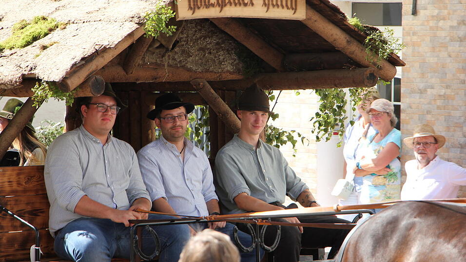 Der 35. Rosstag in Bad K&ouml;tzting. Bilder vom Festumzug &bdquo;Landwirtschaft und Handwerk von damals&ldquo;.